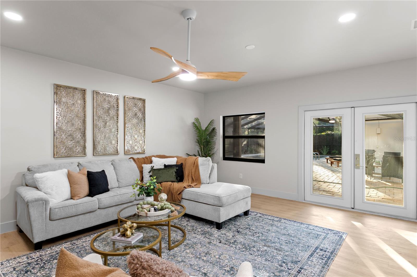 Listing photo id 27 for 4504 Lamb Avenue