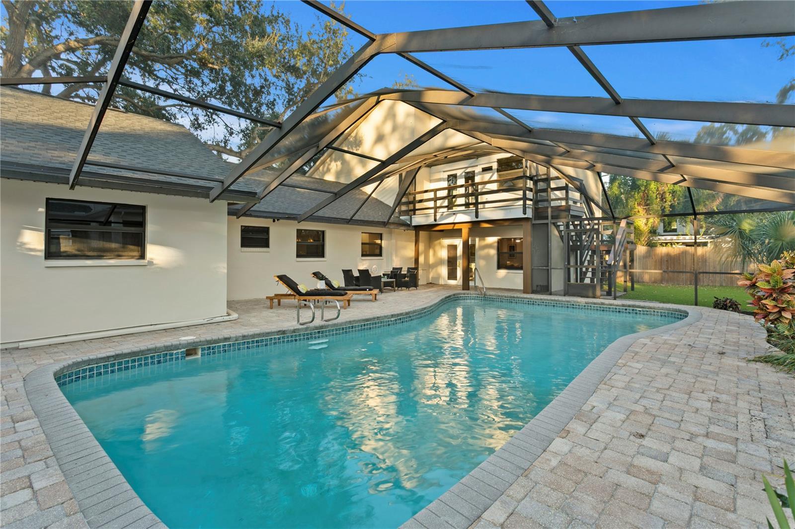 Listing photo id 50 for 4504 Lamb Avenue