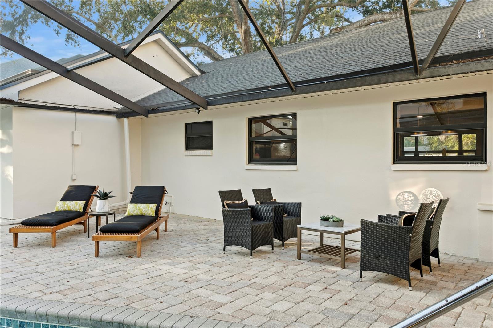 Listing photo id 51 for 4504 Lamb Avenue