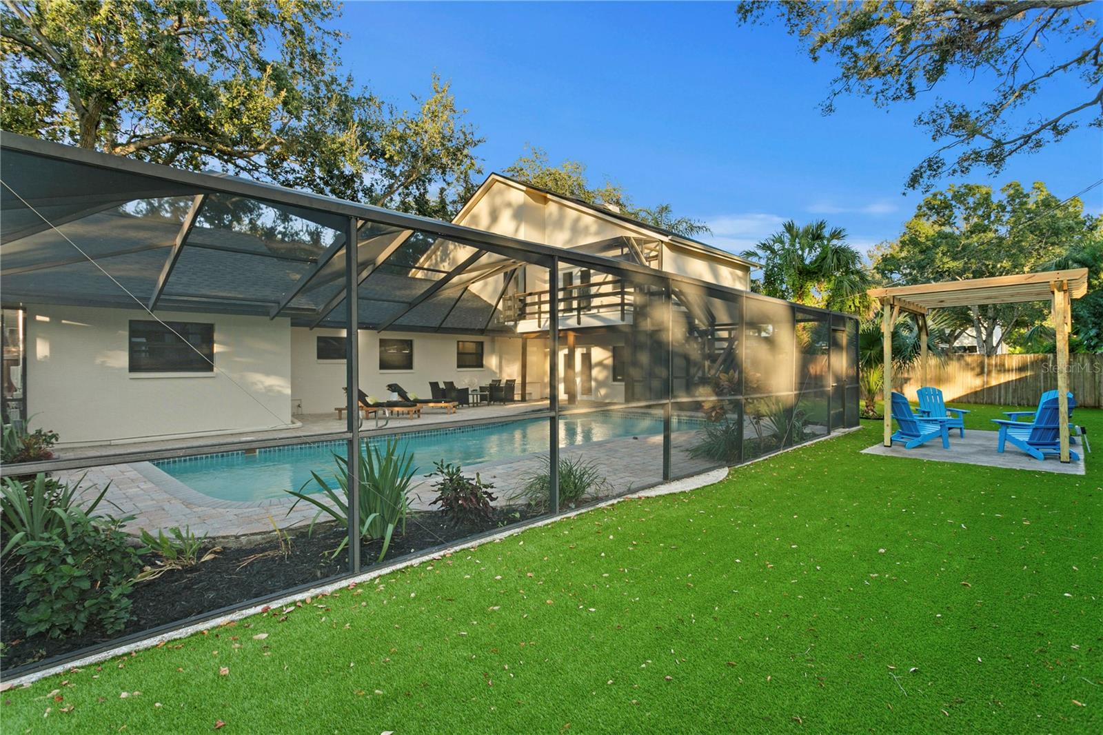 Listing photo id 53 for 4504 Lamb Avenue