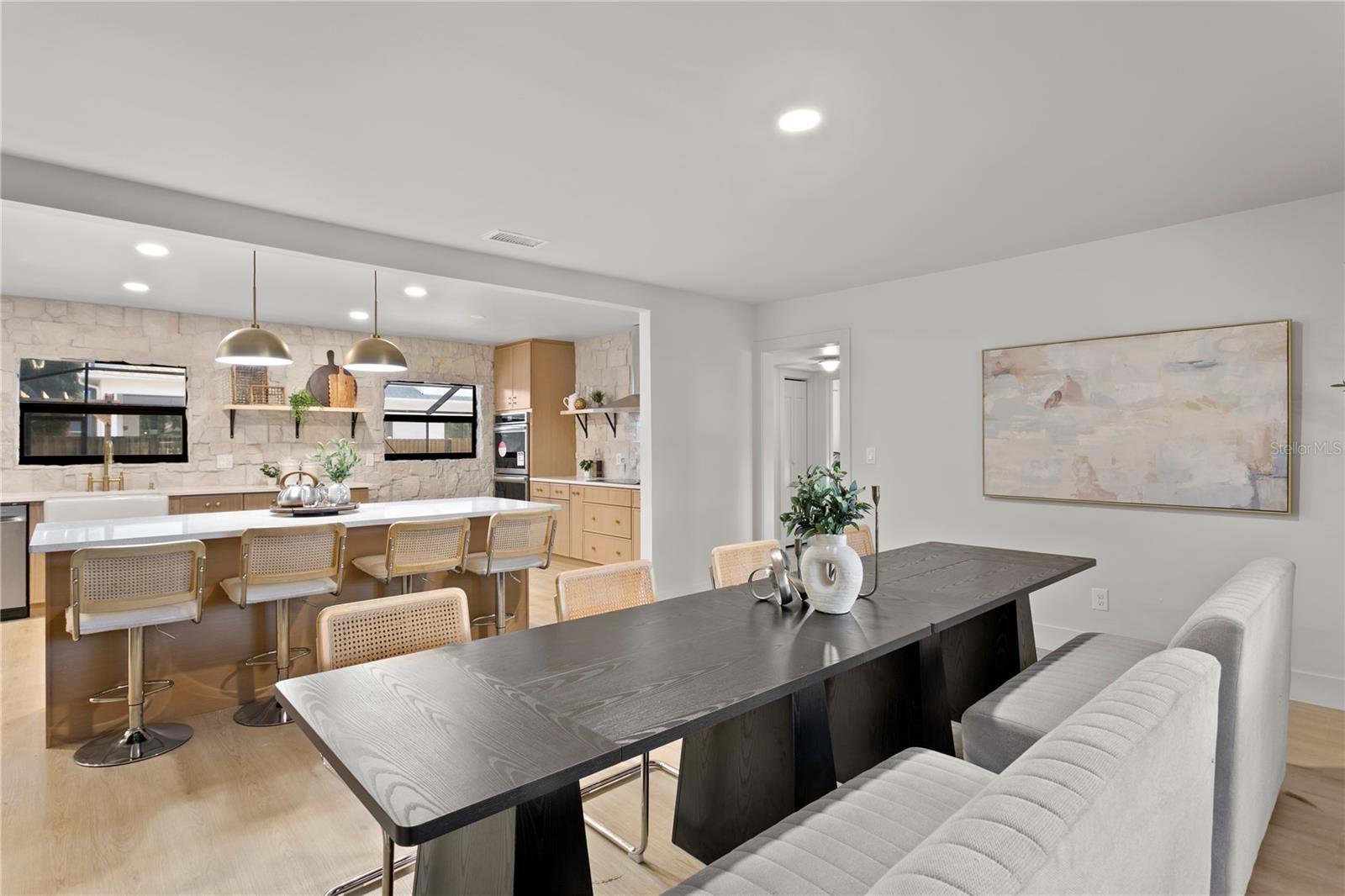 Listing photo id 4 for 4504 Lamb Avenue