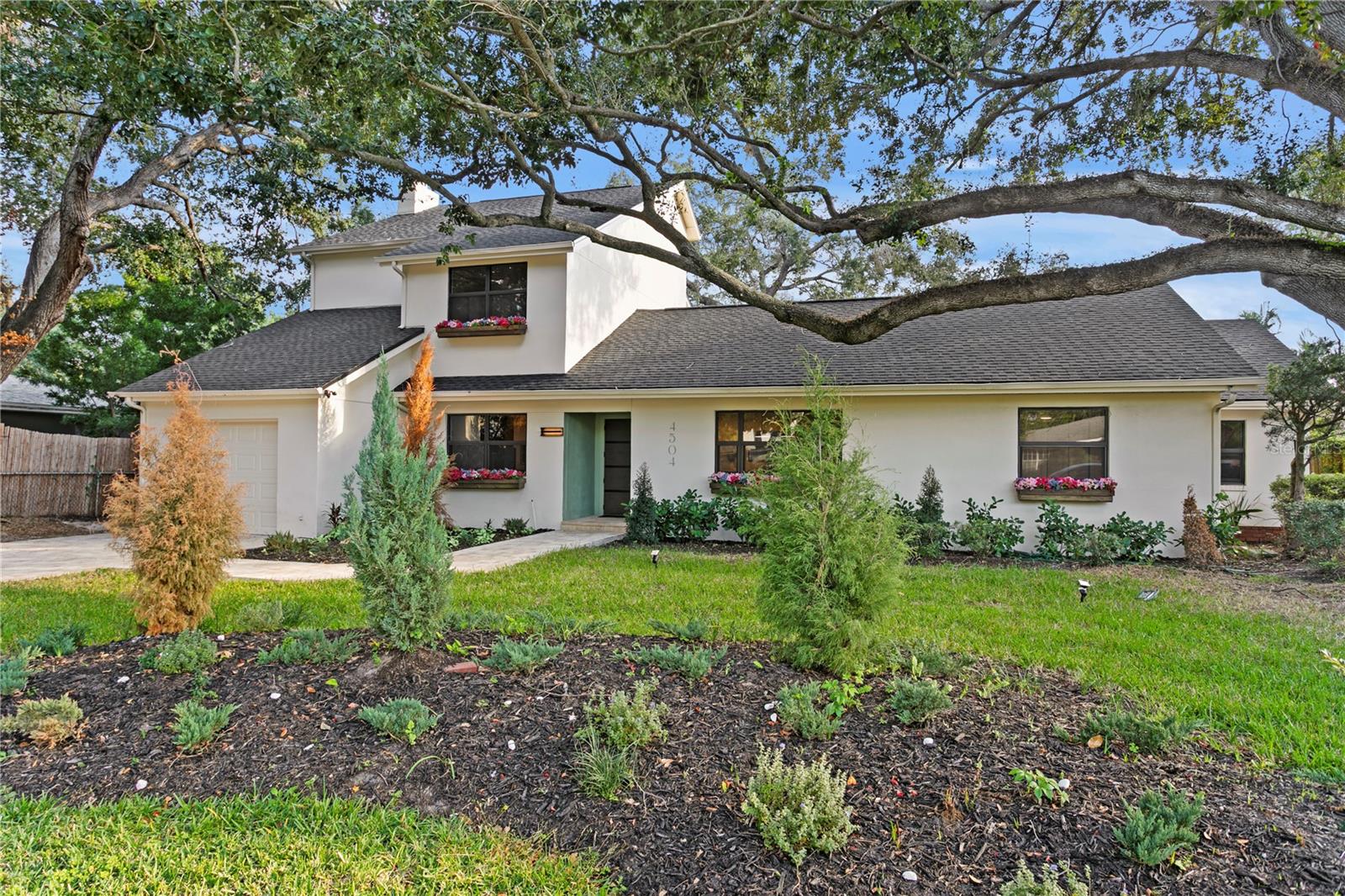 Listing photo id 58 for 4504 Lamb Avenue