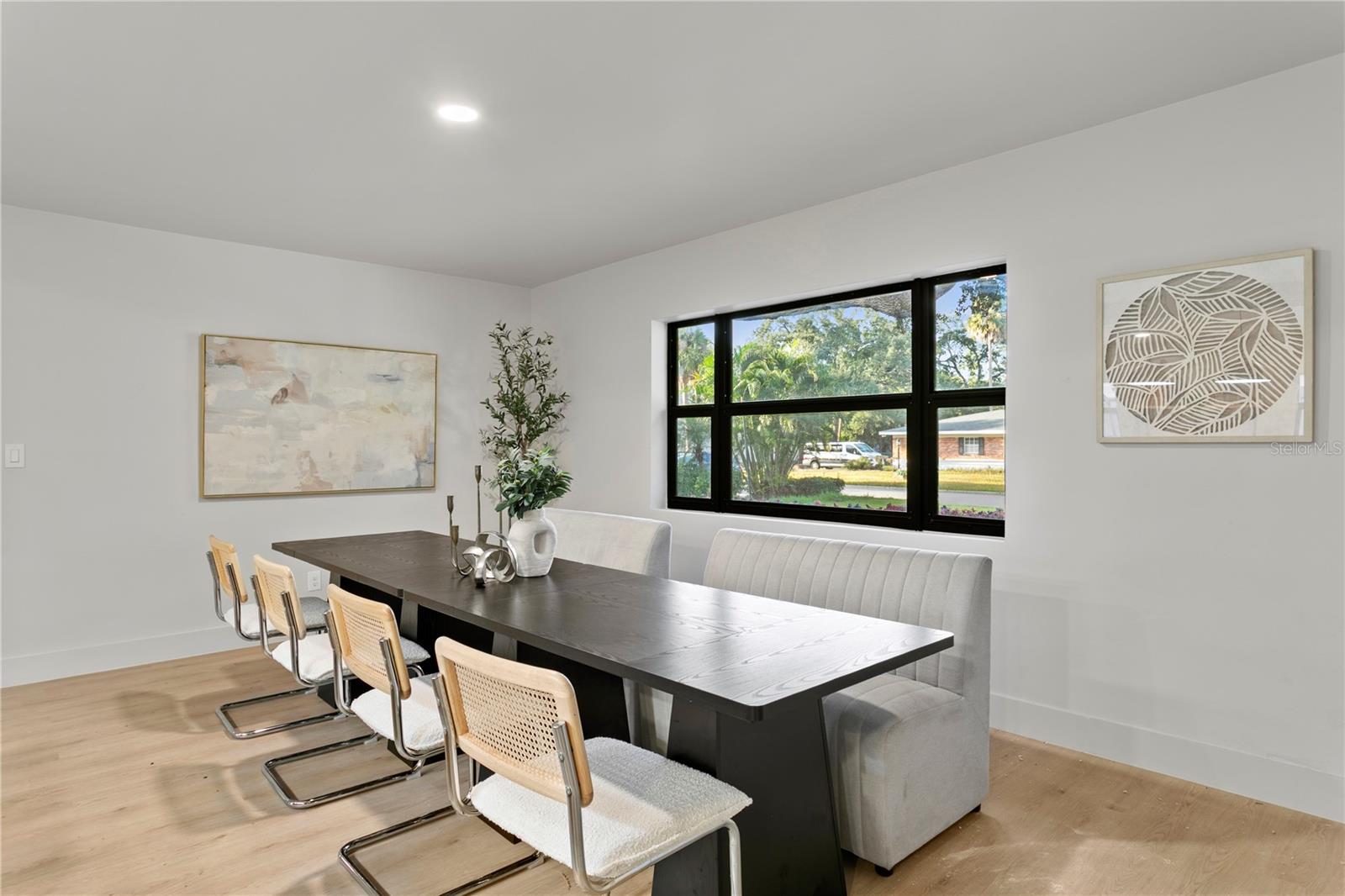 Listing photo id 6 for 4504 Lamb Avenue