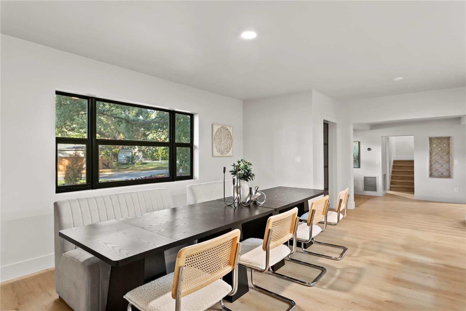 Listing photo id 7 for 4504 Lamb Avenue