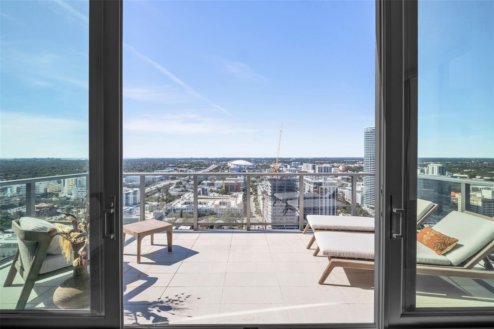 Listing photo id 14 for 301 1st Street S 3305