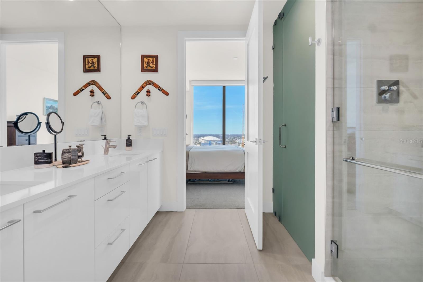 Listing photo id 20 for 301 1st Street S 3305