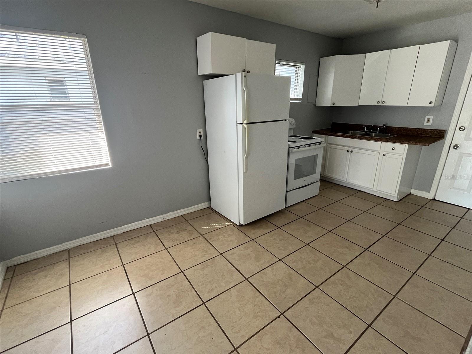 Image 3 of 5 For 1821 3rd Street