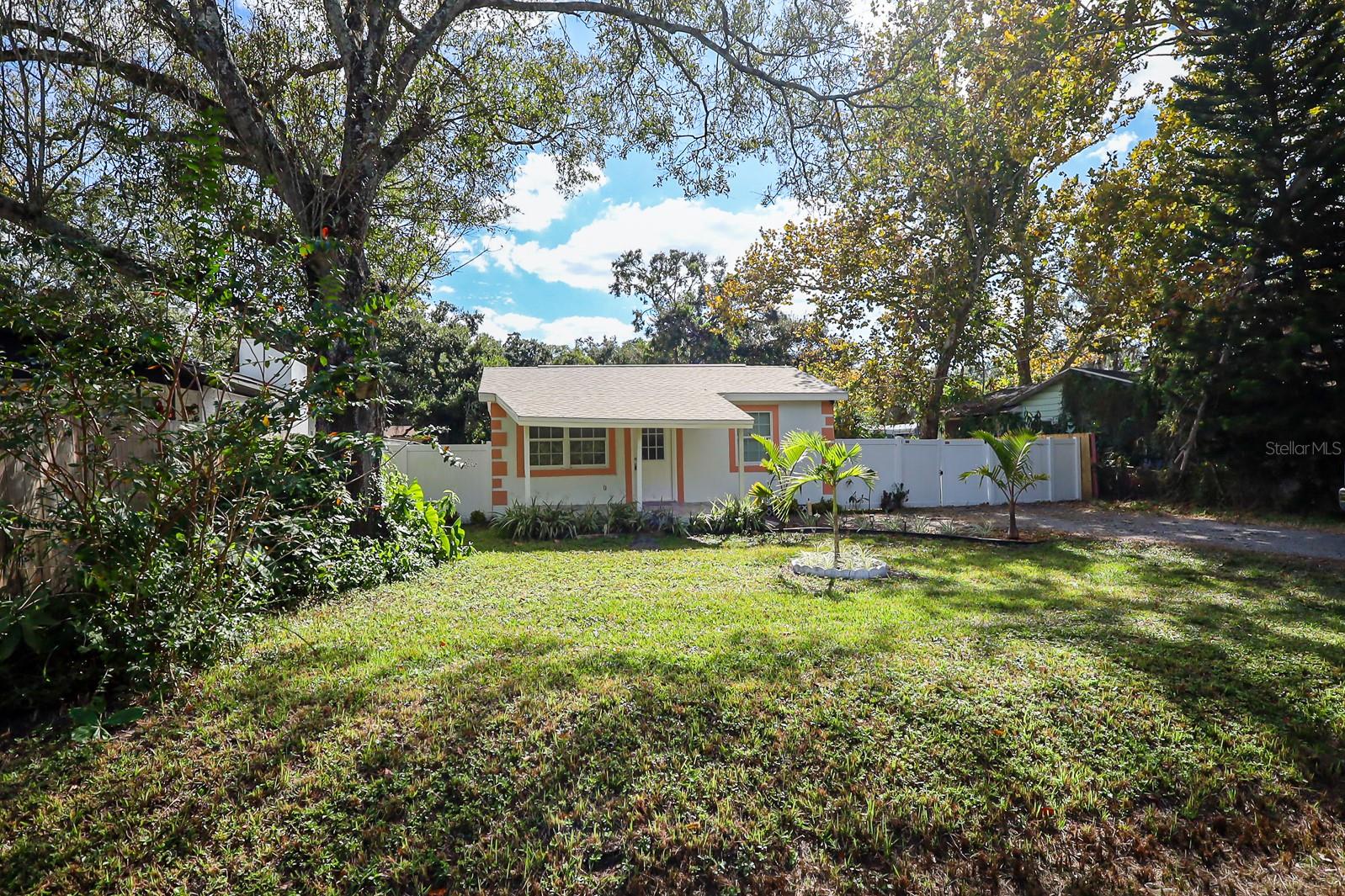 Image 3 of 22 For 6511 24th Avenue S