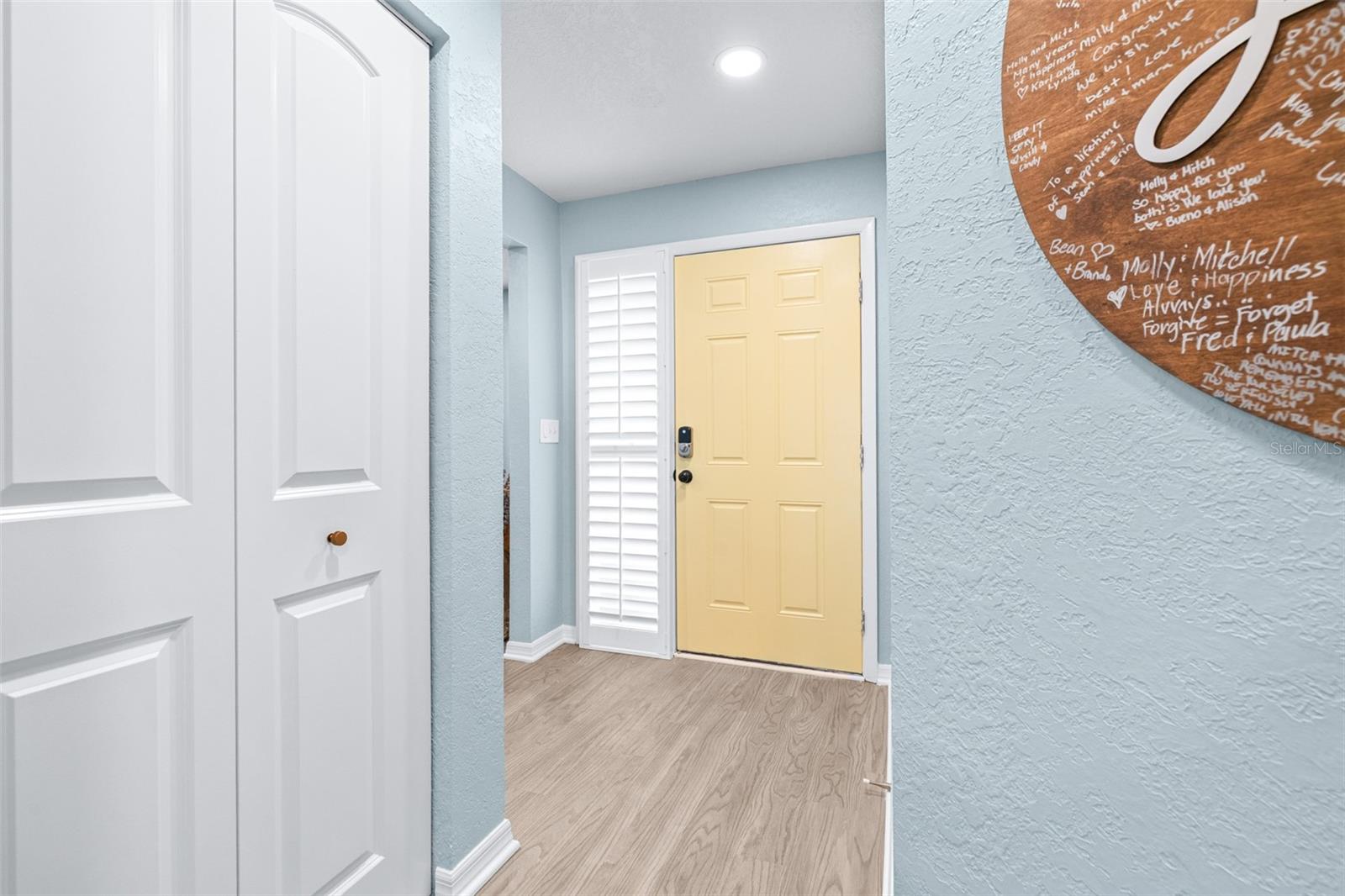 Image 12 of 96 For 8687 Matthew Street