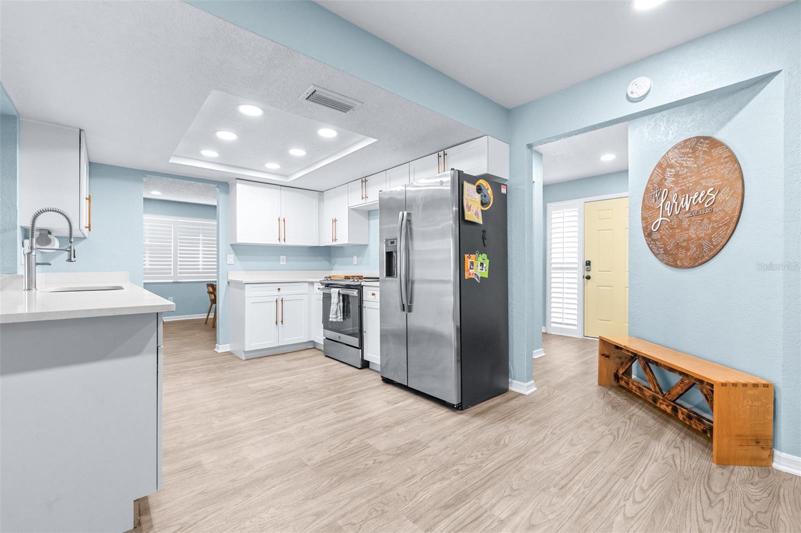 Image 23 of 96 For 8687 Matthew Street