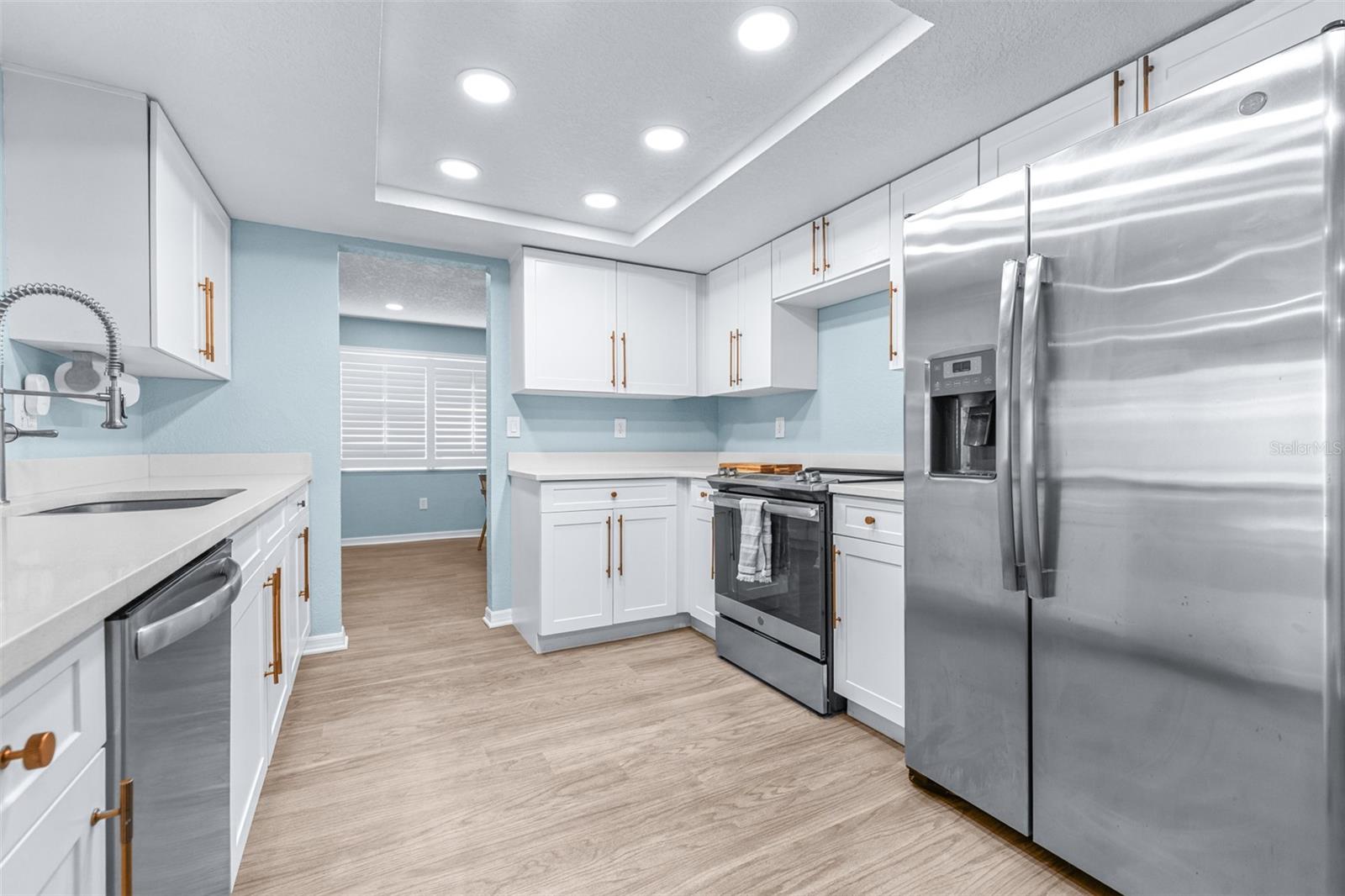 Image 26 of 96 For 8687 Matthew Street