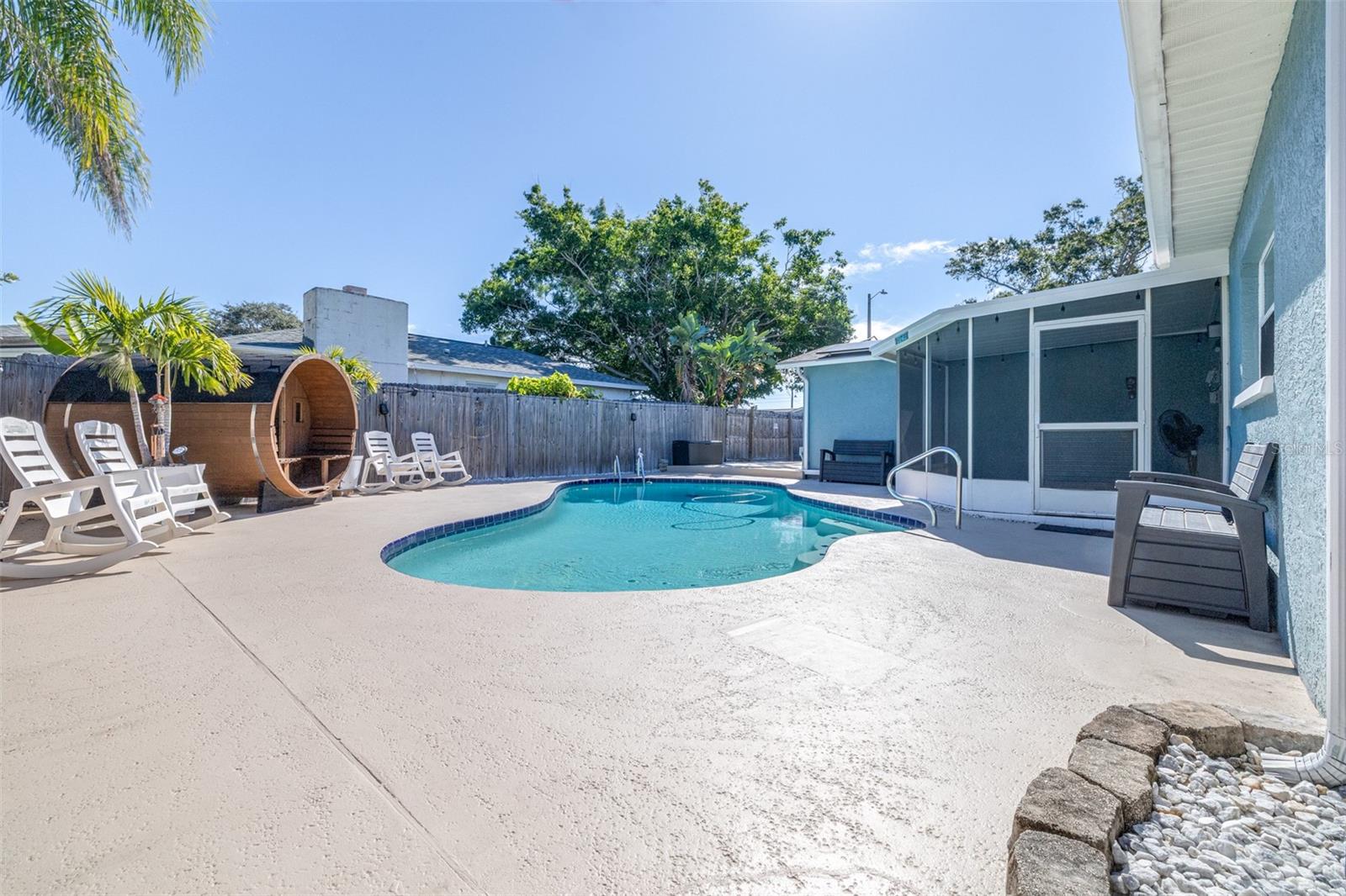 Image 59 of 96 For 8687 Matthew Street