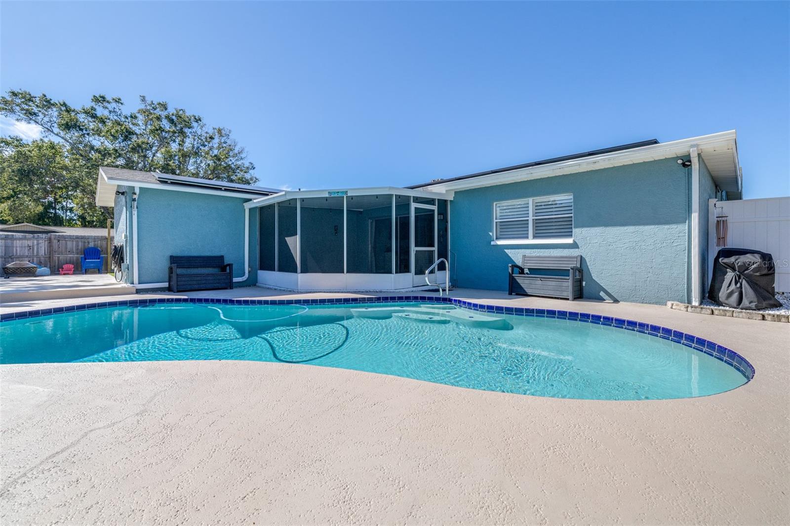 Image 62 of 96 For 8687 Matthew Street