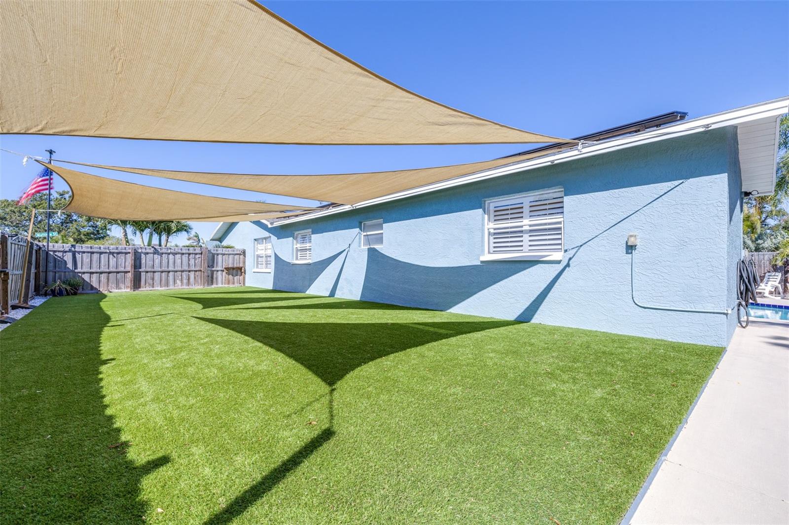 Image 68 of 96 For 8687 Matthew Street