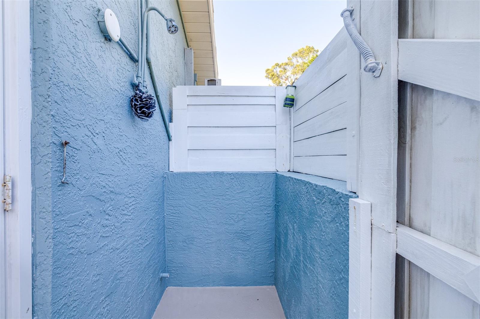 Image 74 of 96 For 8687 Matthew Street