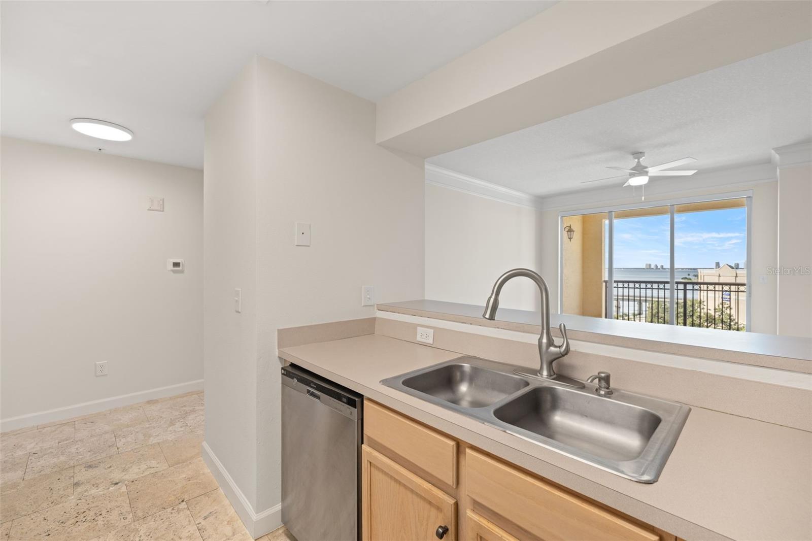 Image 11 of 36 For 345 Bayshore Boulevard 805