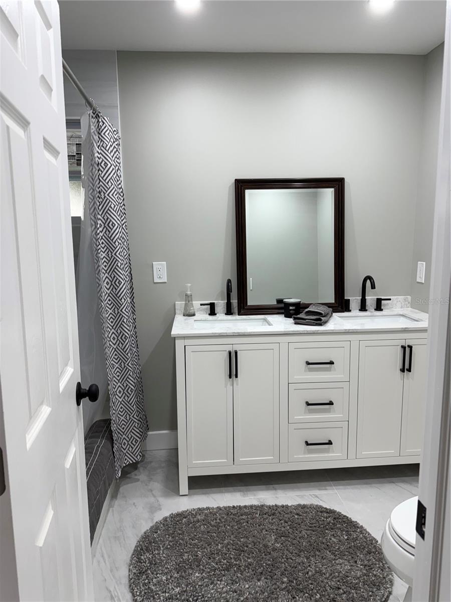 Image 14 of 26 For 37515 Beauchamp Avenue