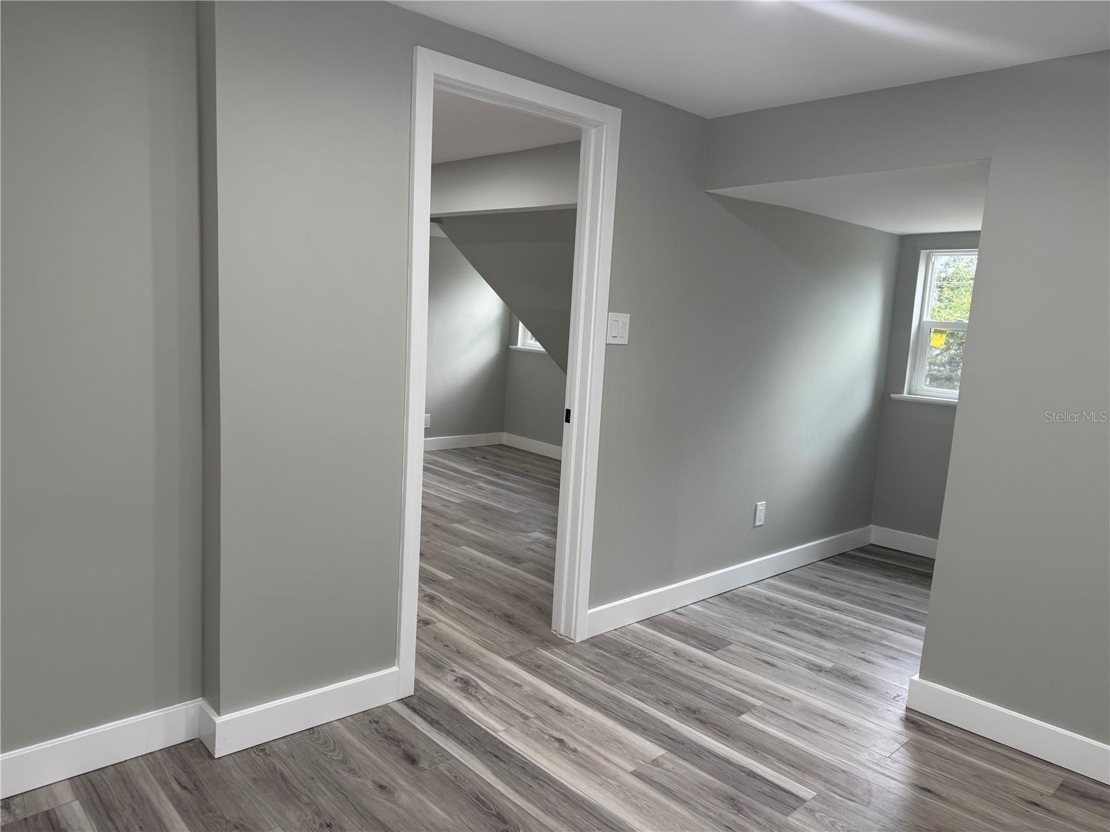 Image 24 of 26 For 37515 Beauchamp Avenue