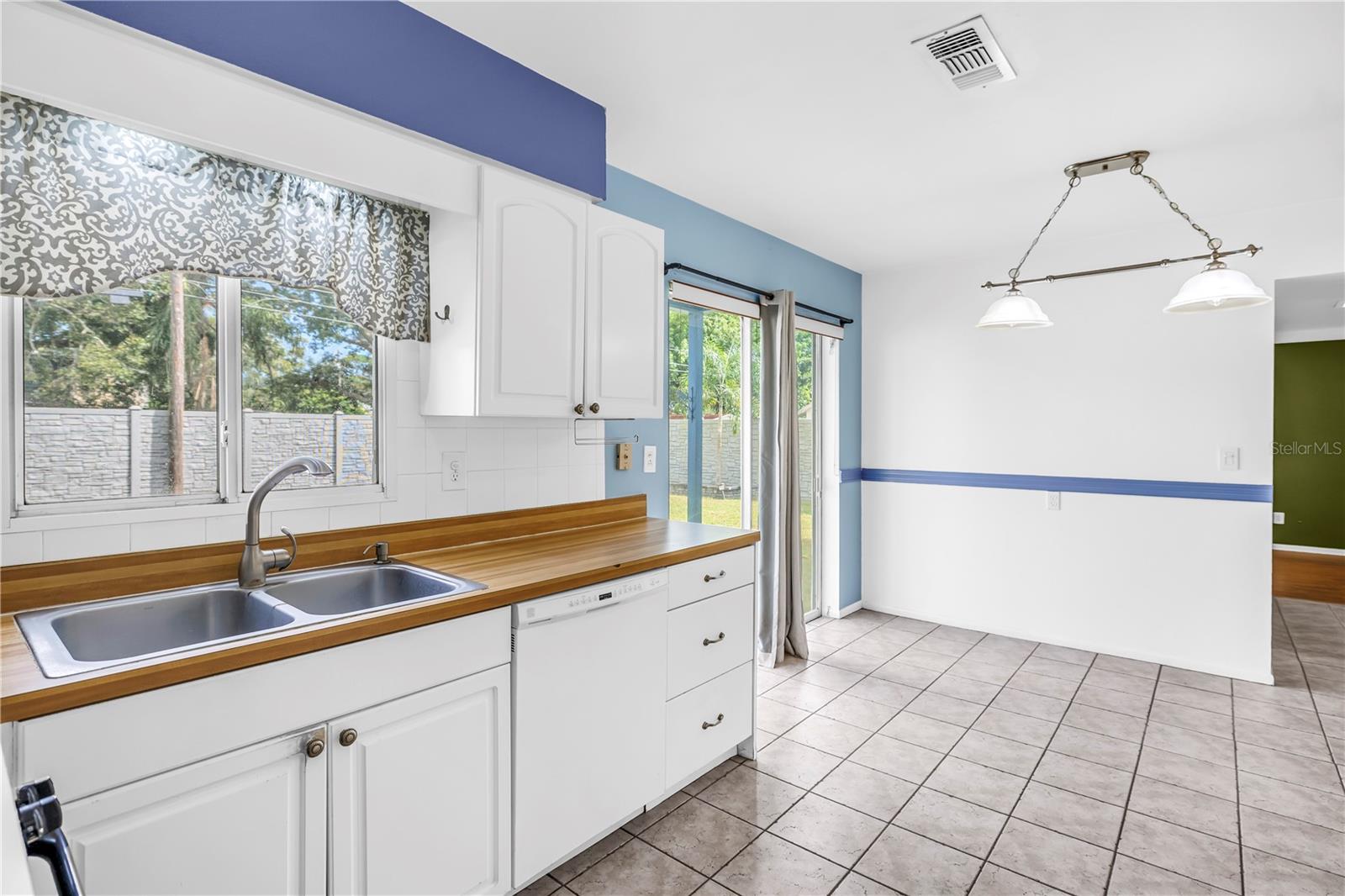 Image 17 of 39 For 6519 27th Way N