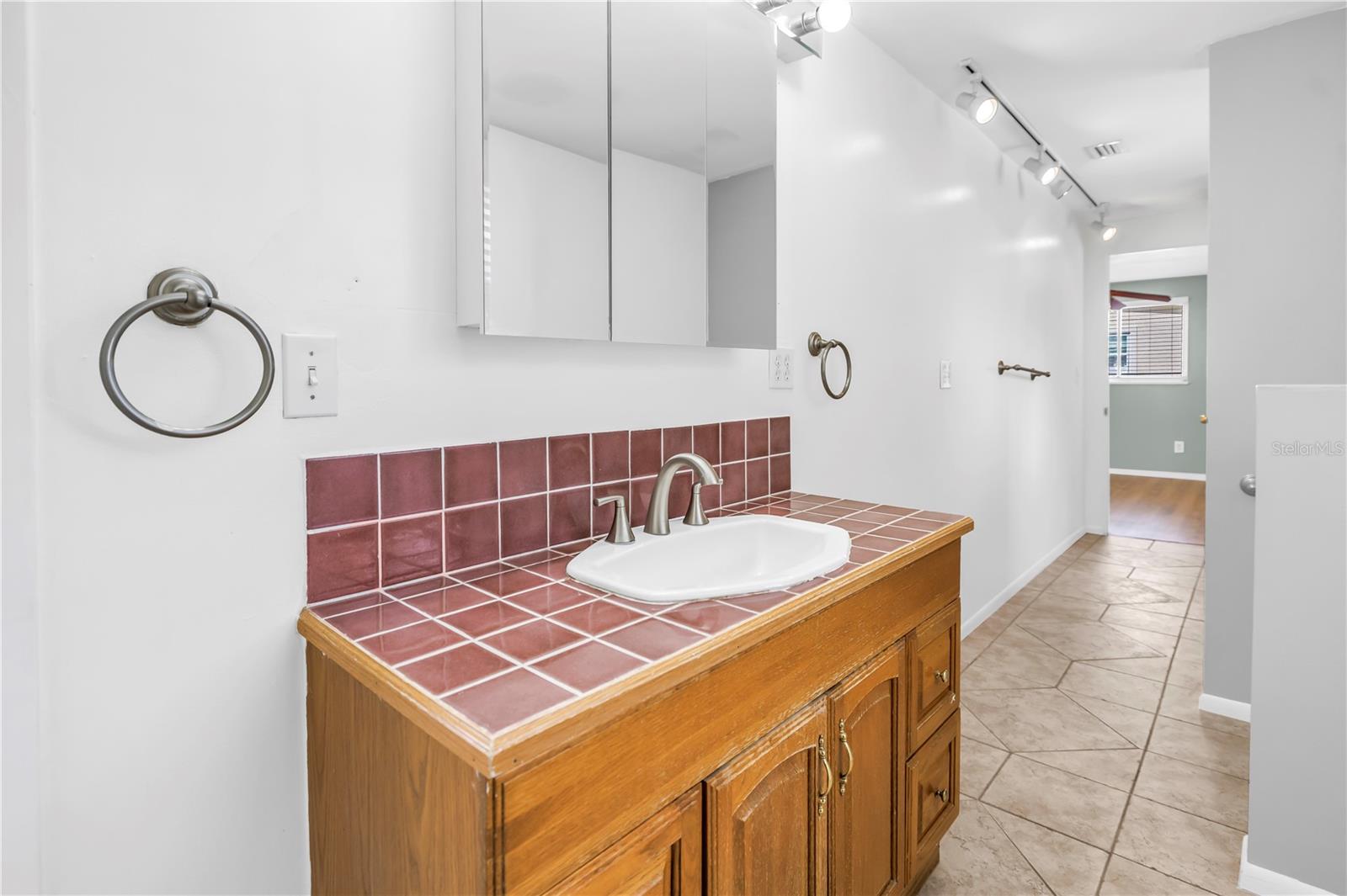 Image 20 of 39 For 6519 27th Way N