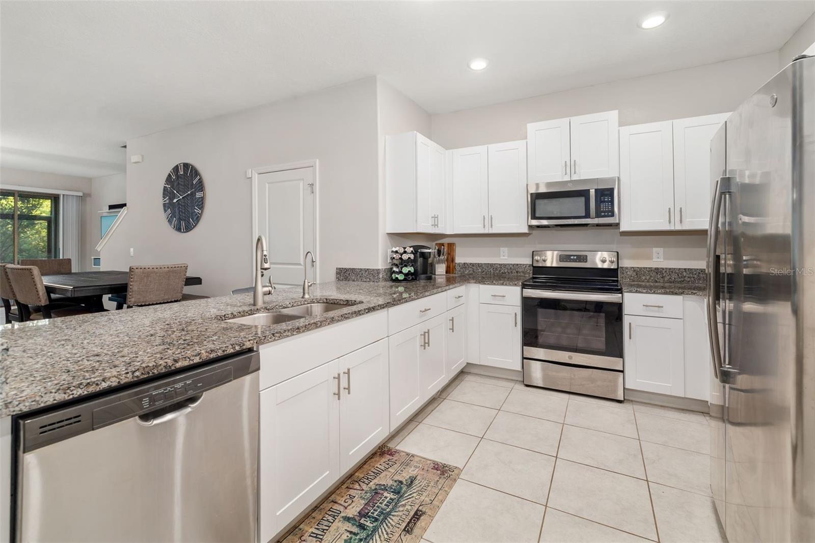 Image 12 of 49 For 621 Royal Empress Drive