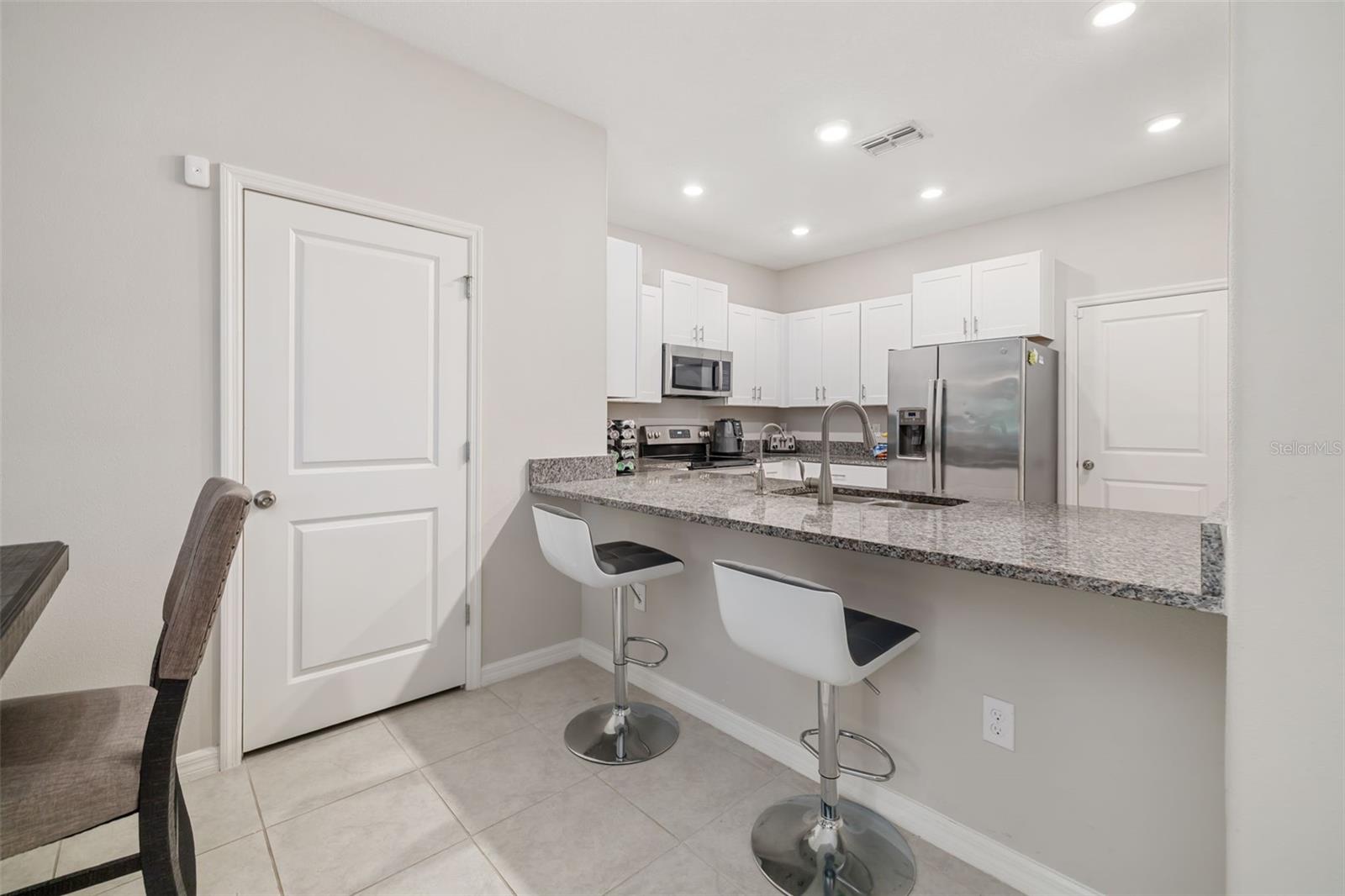 Image 22 of 49 For 621 Royal Empress Drive