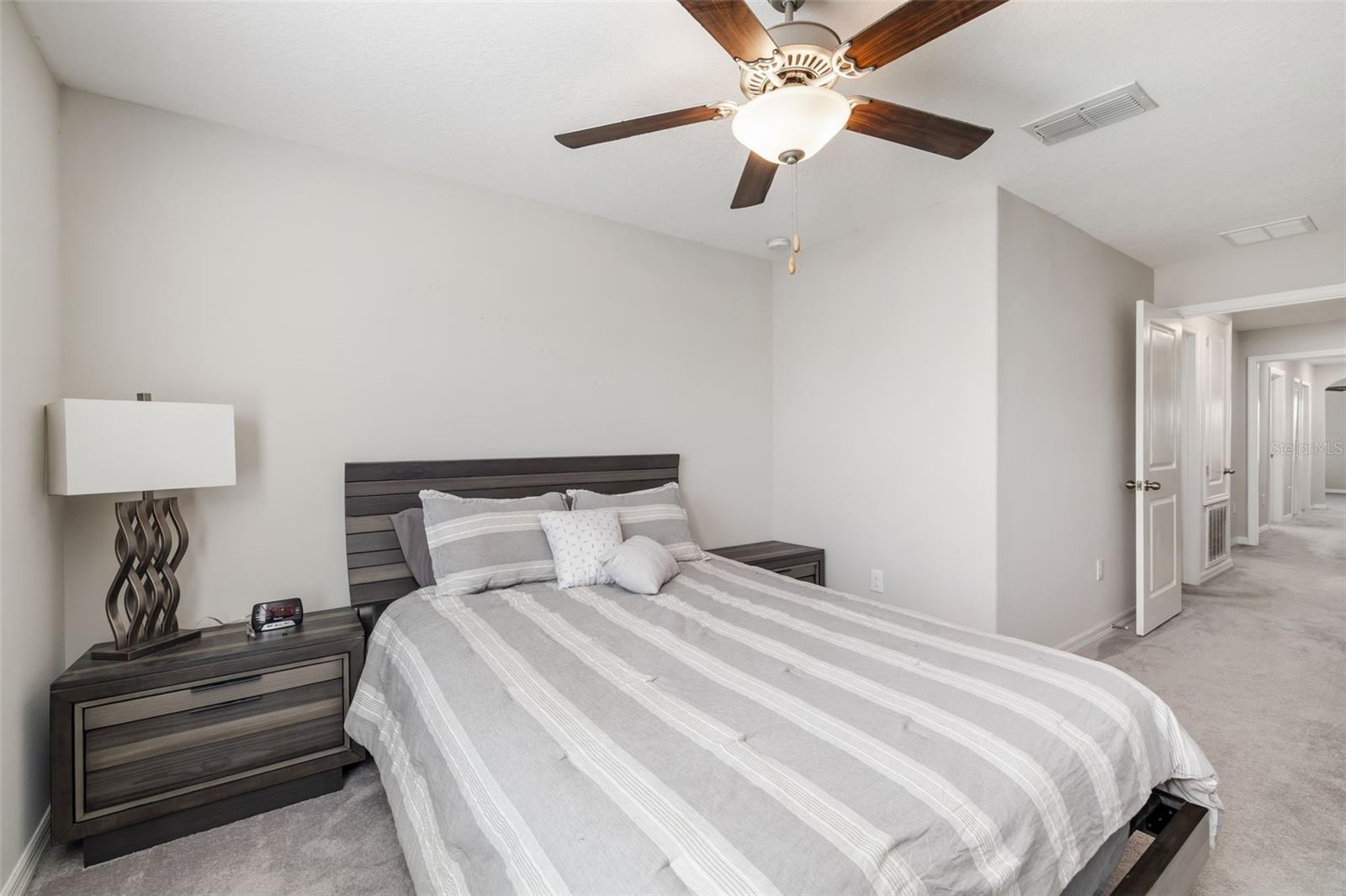 Image 32 of 49 For 621 Royal Empress Drive