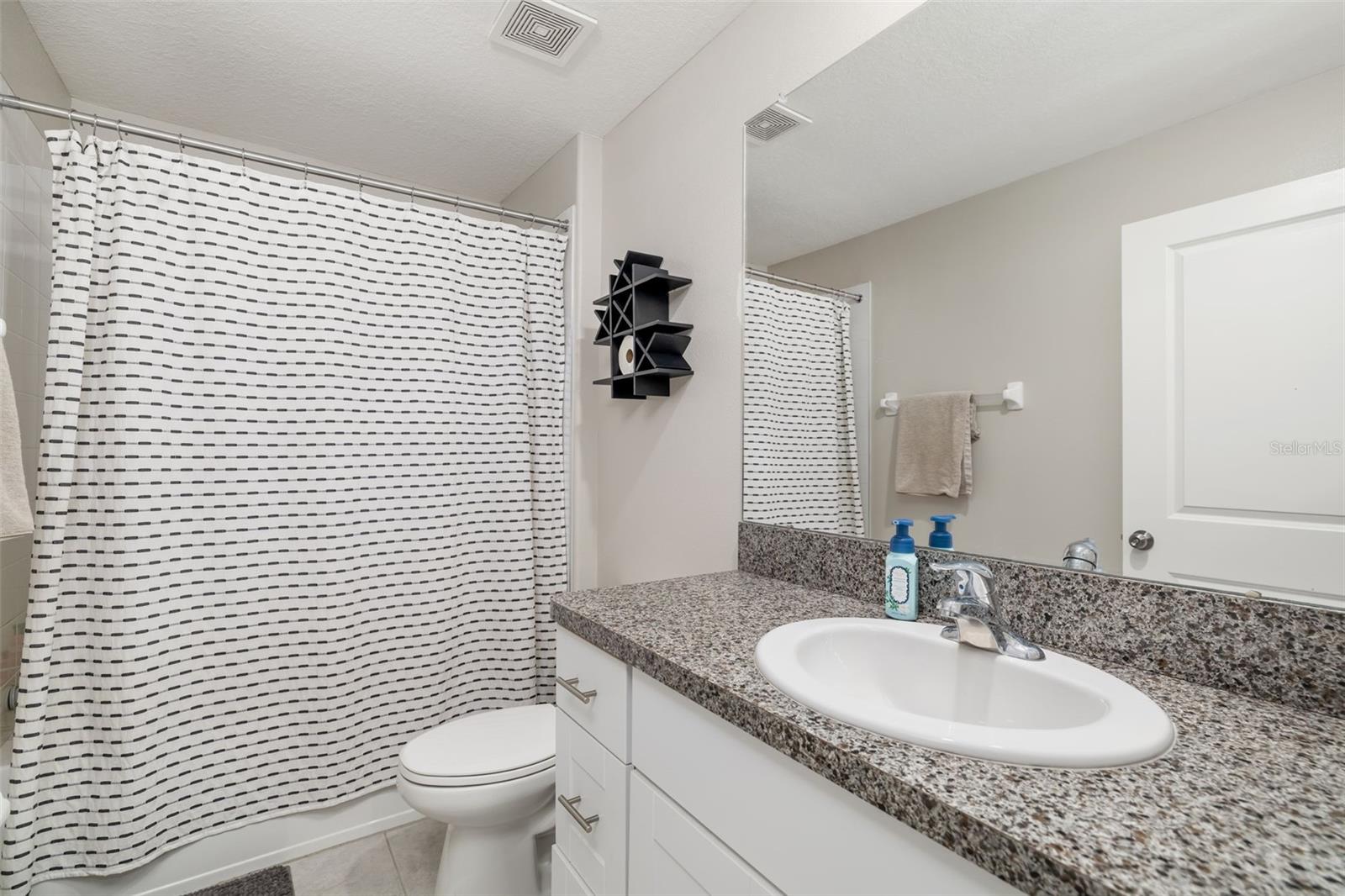 Image 36 of 49 For 621 Royal Empress Drive