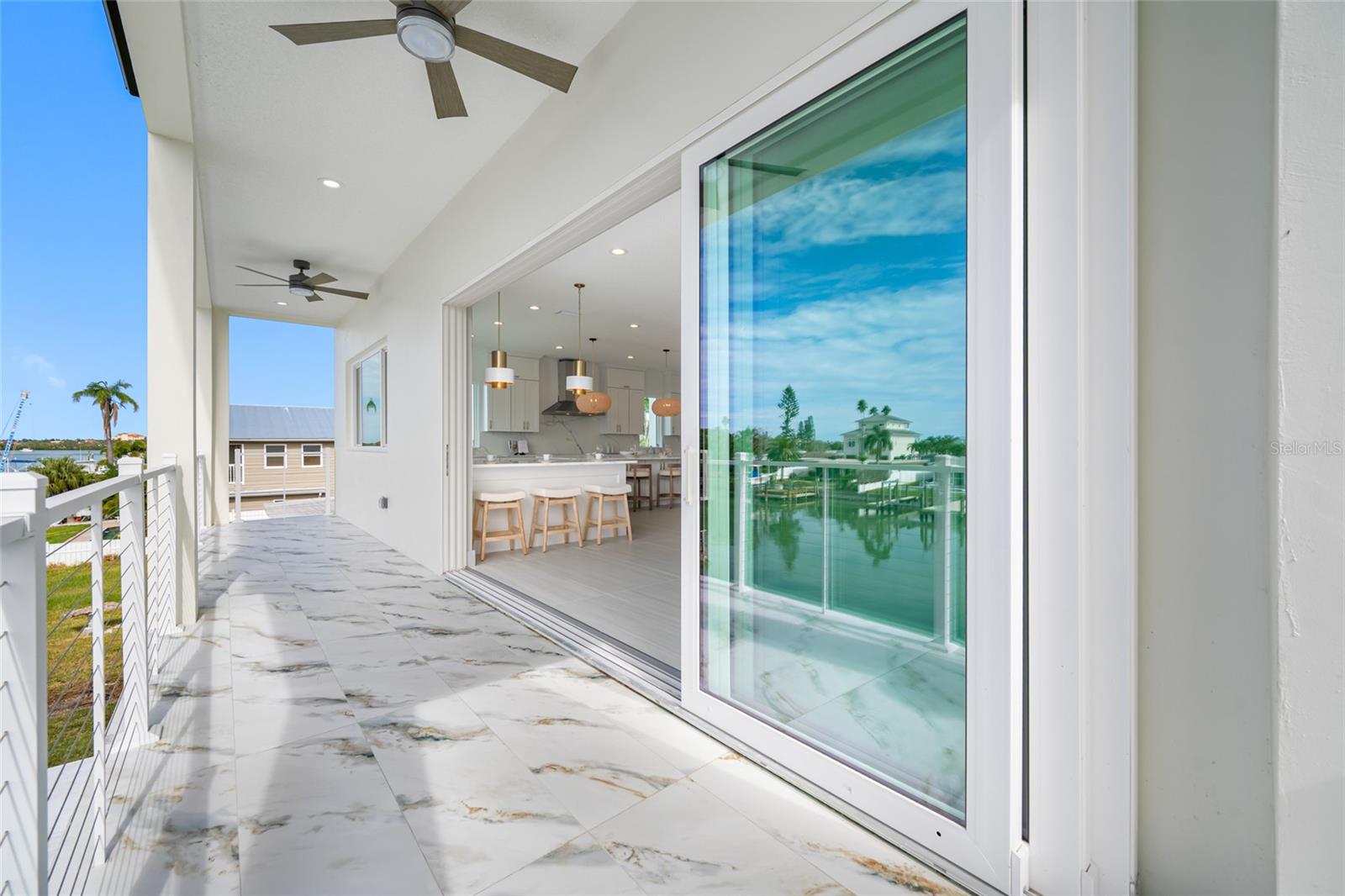 Image 16 of 79 For 534 Crystal Drive