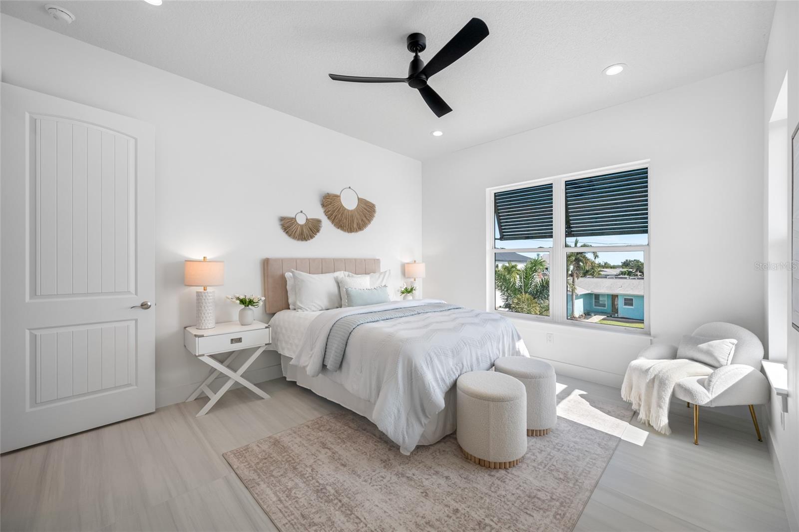 Image 18 of 79 For 534 Crystal Drive