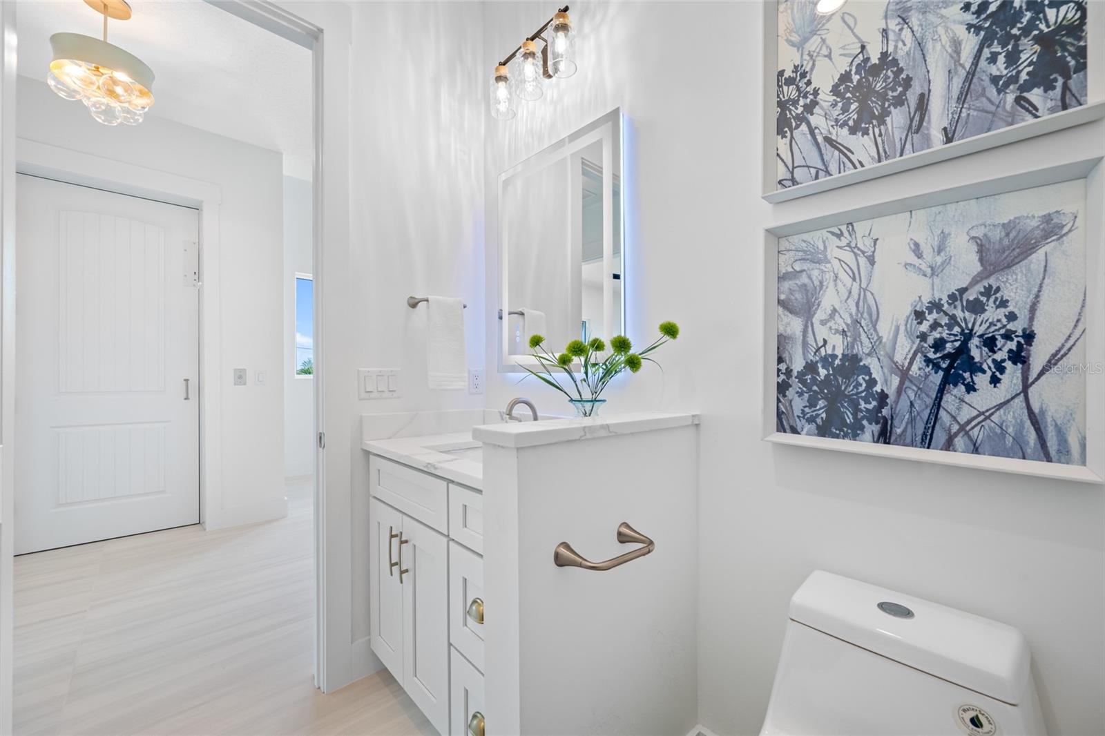 Image 26 of 79 For 534 Crystal Drive