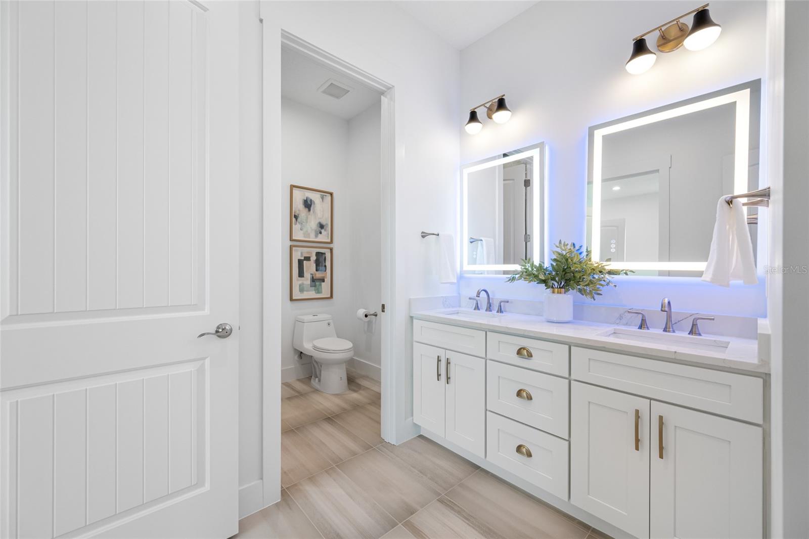 Image 37 of 79 For 534 Crystal Drive