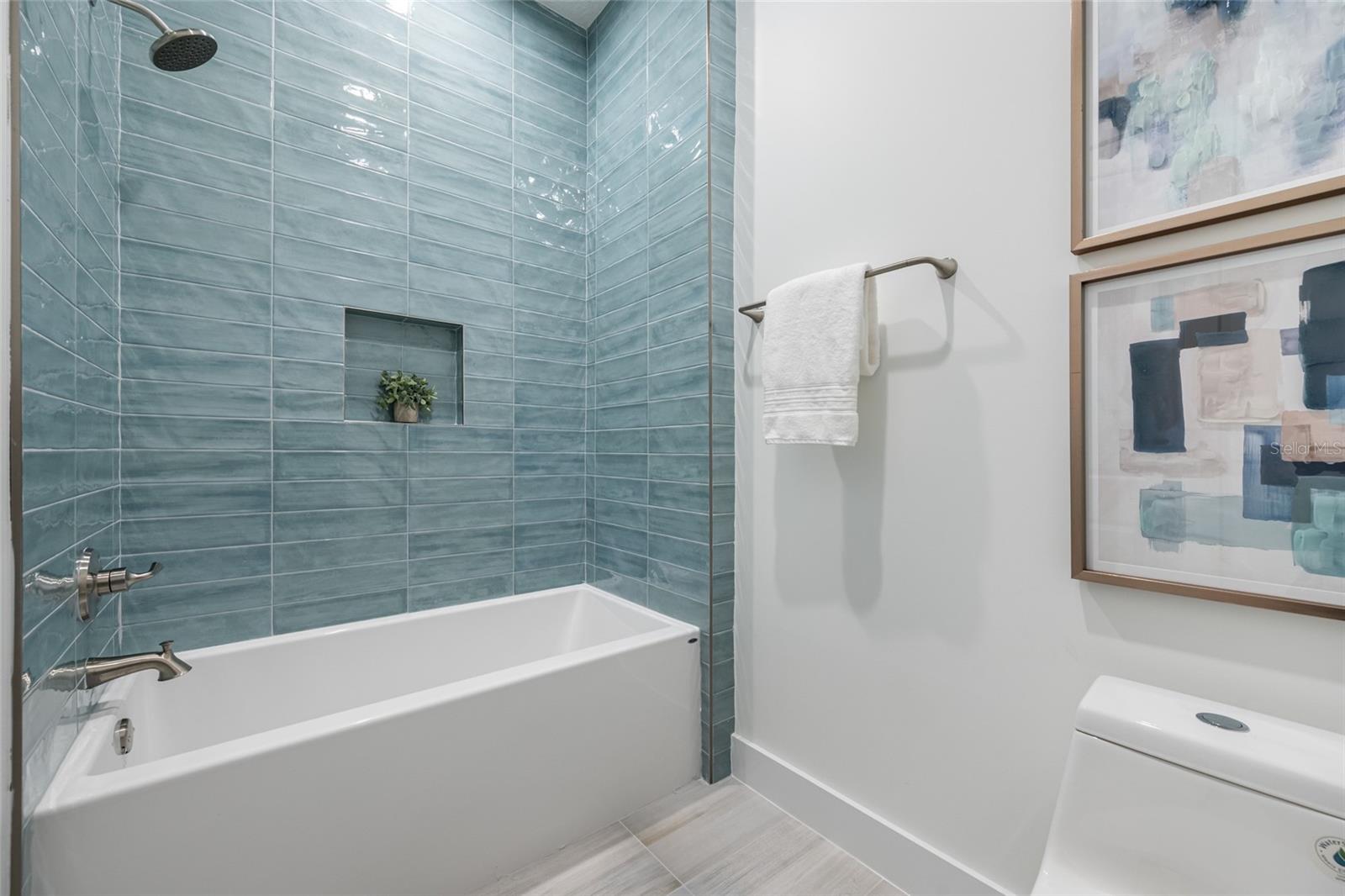 Image 41 of 79 For 534 Crystal Drive