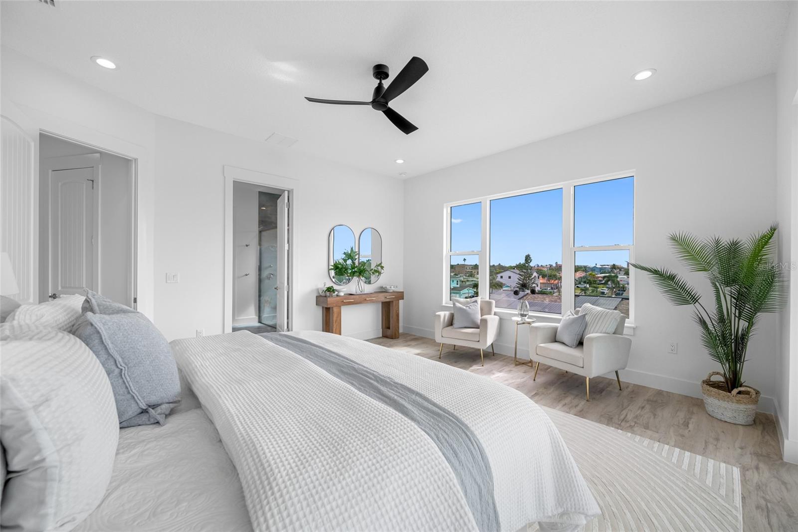 Image 46 of 79 For 534 Crystal Drive