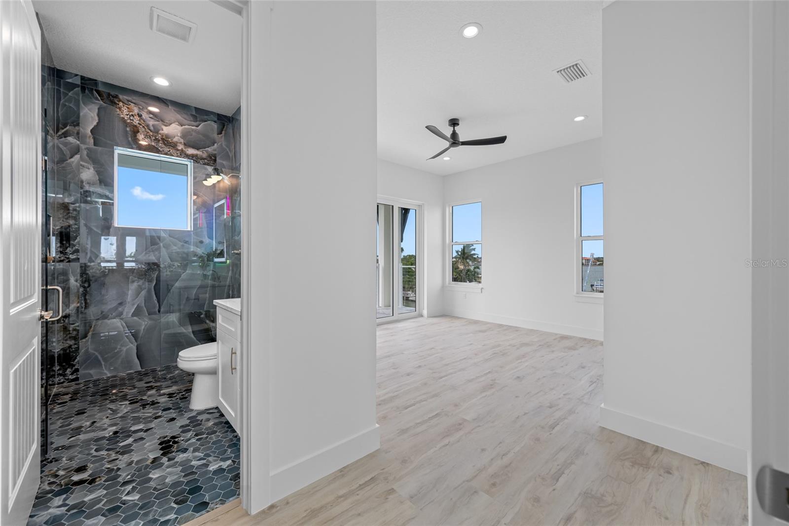 Image 60 of 79 For 534 Crystal Drive