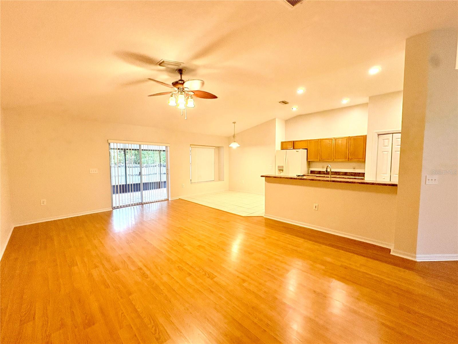 Image 10 of 23 For 4722 Roundview Court