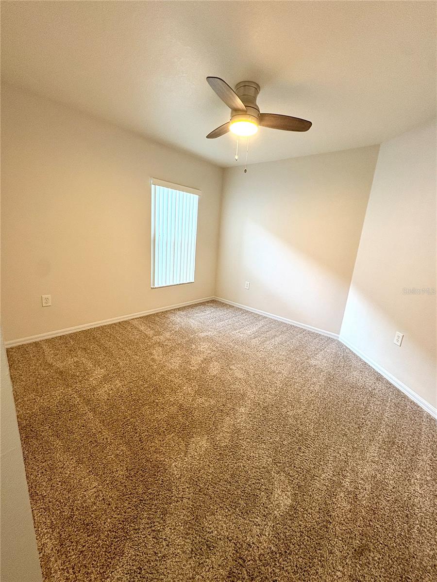 Image 11 of 23 For 4722 Roundview Court