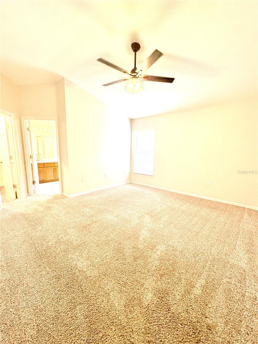 Image 17 of 23 For 4722 Roundview Court