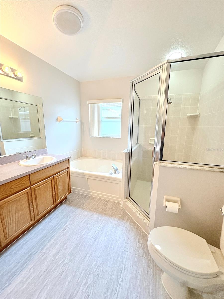 Image 20 of 23 For 4722 Roundview Court