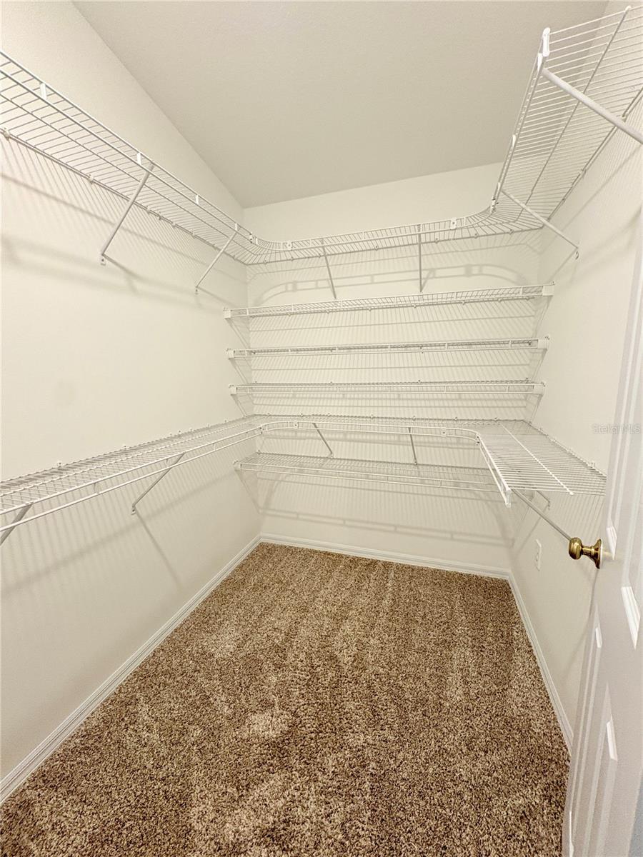 Image 21 of 23 For 4722 Roundview Court