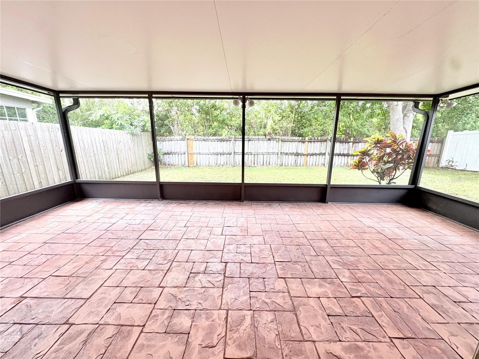 Image 22 of 23 For 4722 Roundview Court