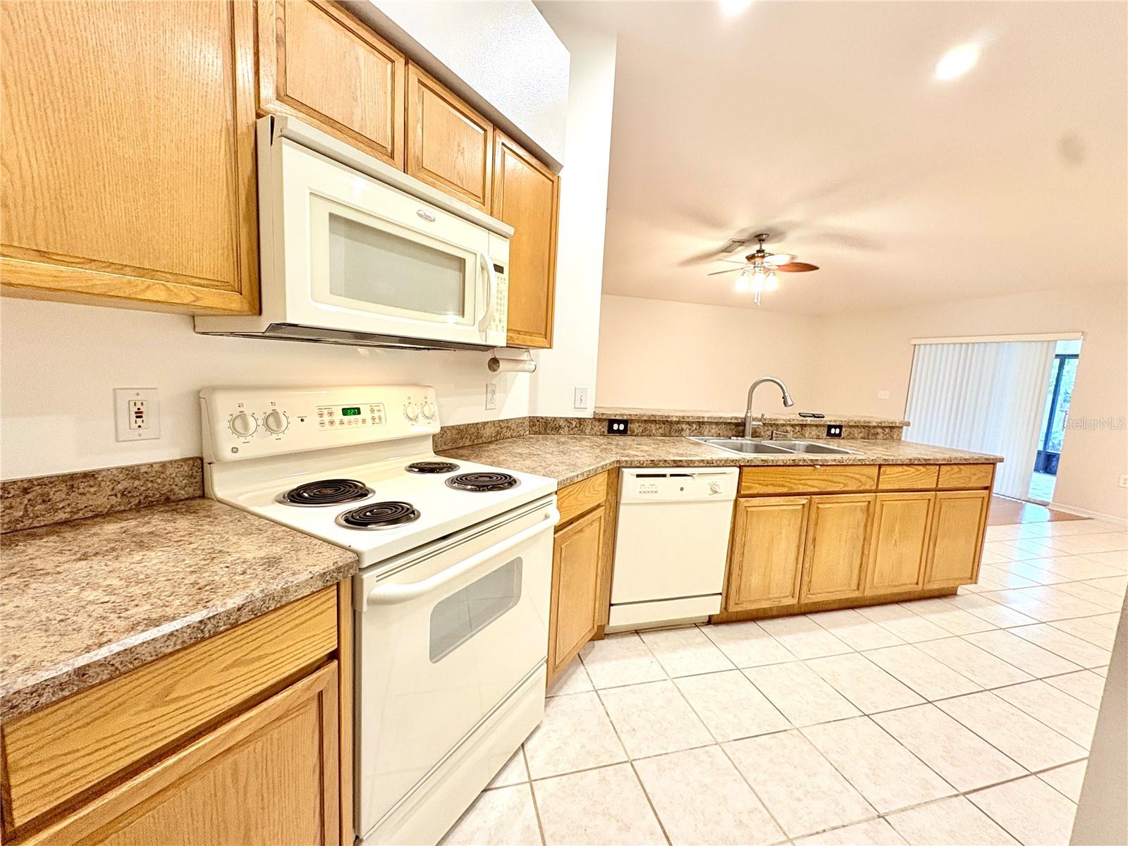 Image 5 of 23 For 4722 Roundview Court