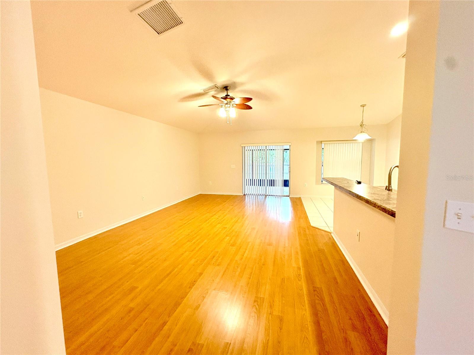 Image 9 of 23 For 4722 Roundview Court