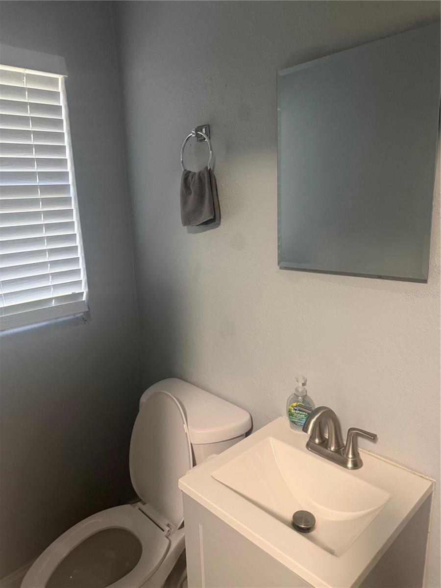 Image 9 of 17 For 19 Mildred Avenue