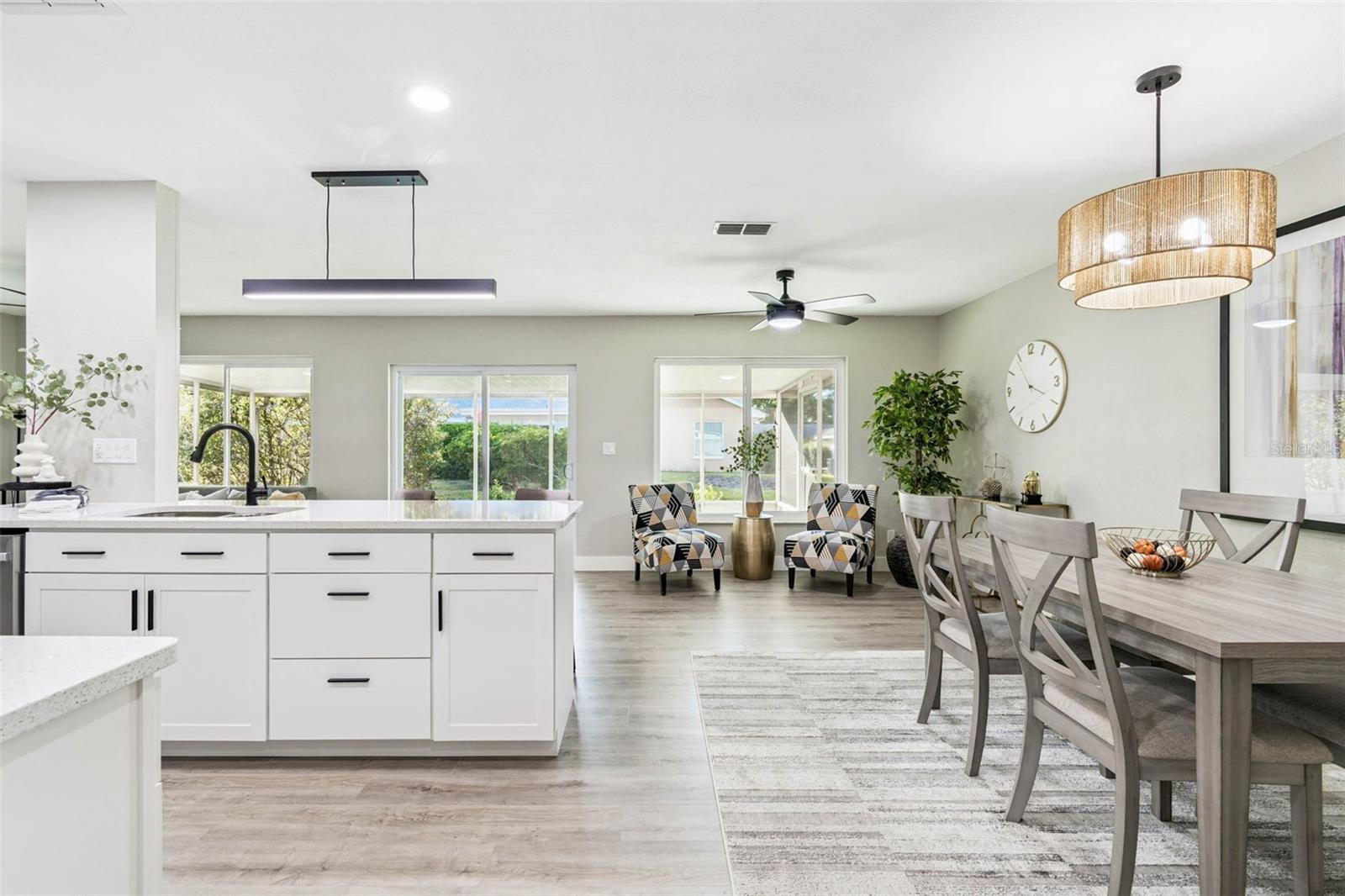 Listing photo id 12 for 3116 Brunswick Circle