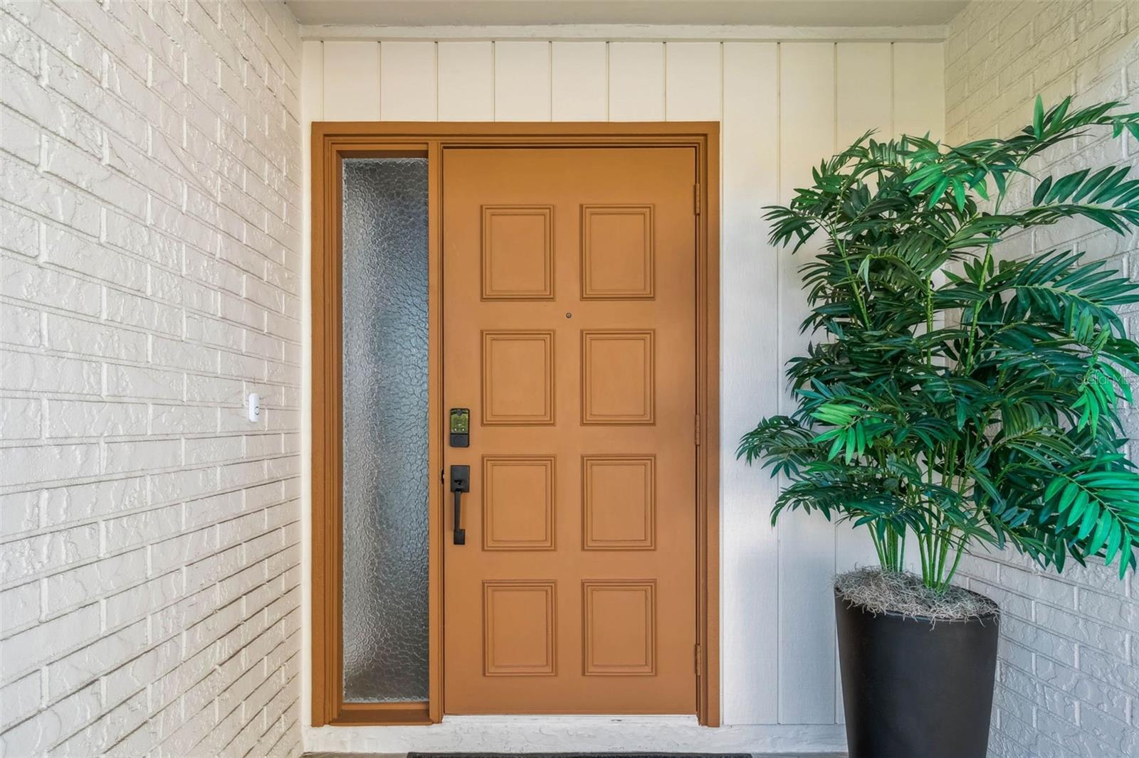 Listing photo id 0 for 3116 Brunswick Circle