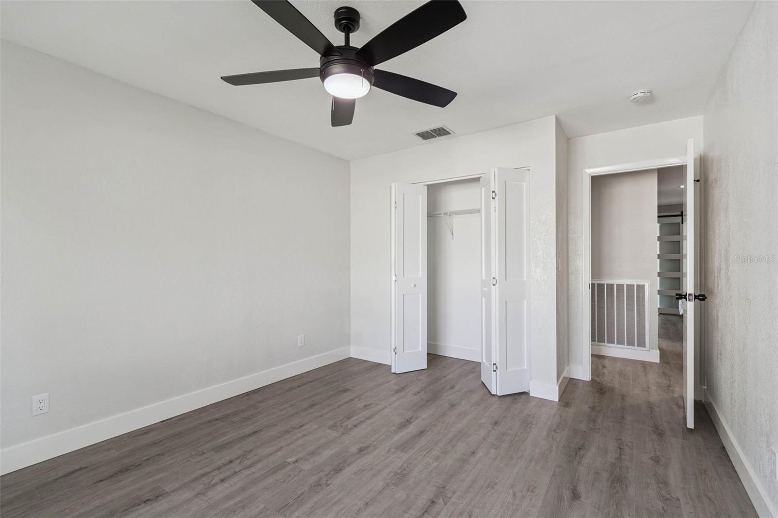 Listing photo id 26 for 3116 Brunswick Circle