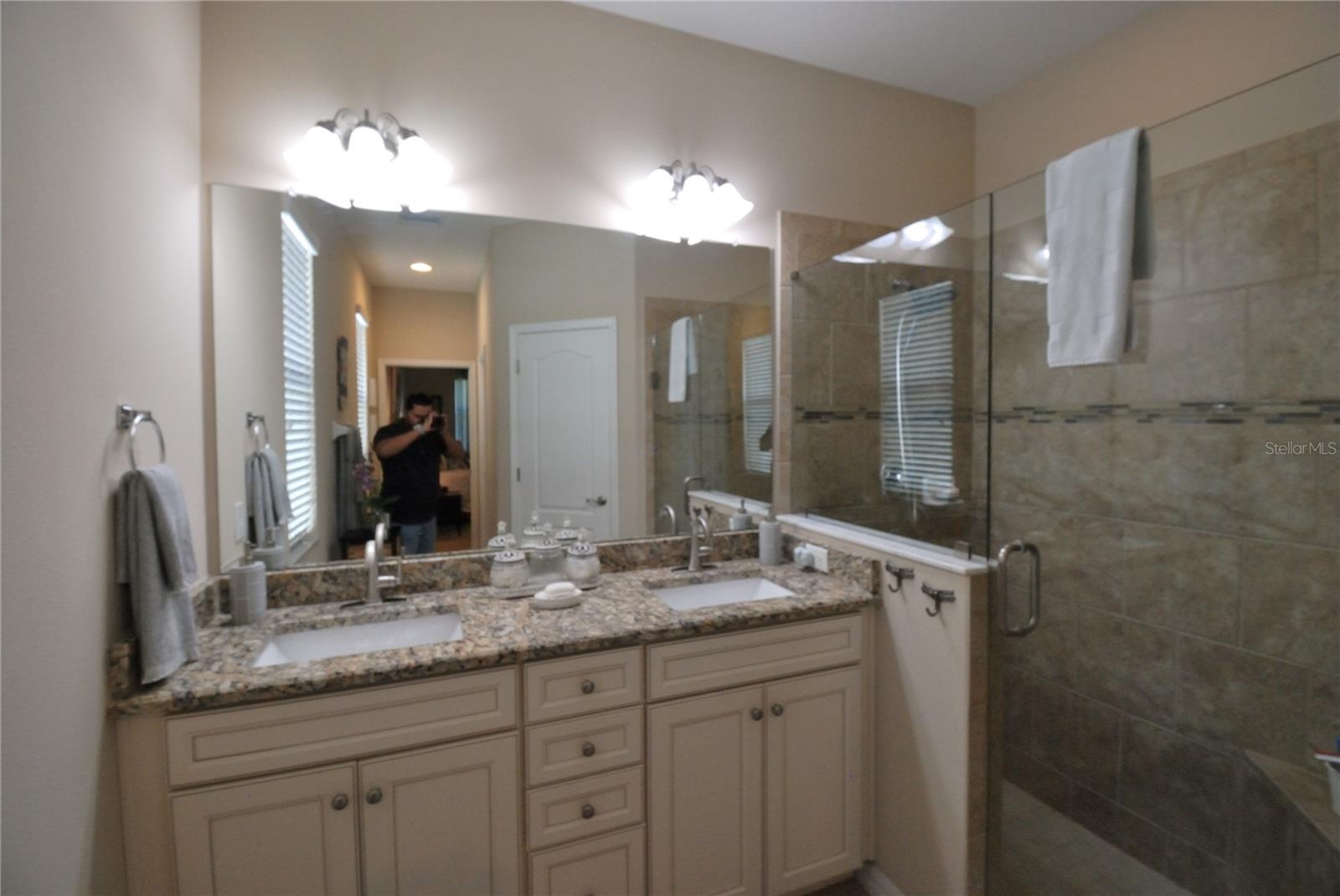 Image 15 of 33 For 9933 Saunton Drive