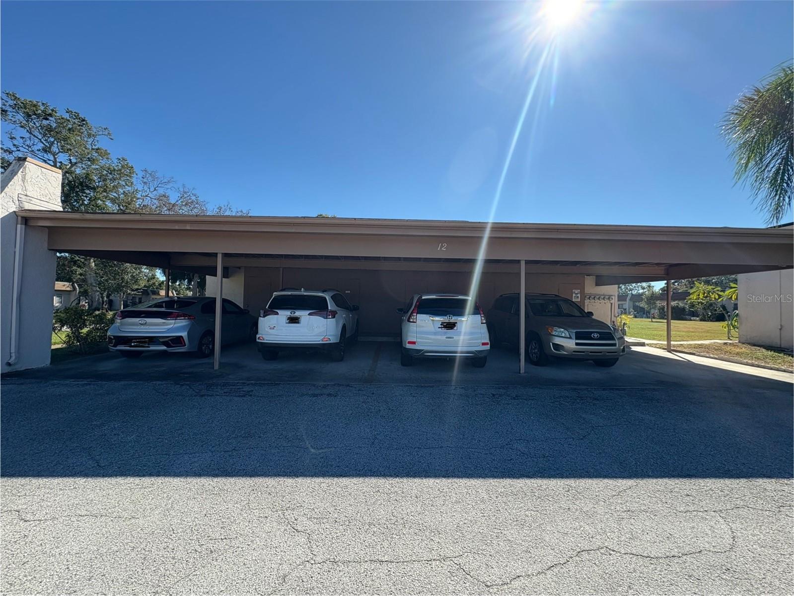 Image 28 of 30 For 1606 Flint Drive W