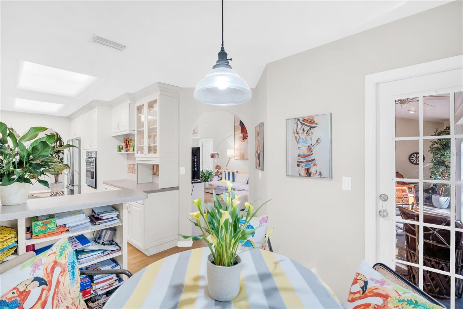 Image 18 of 65 For 306 Fan Palm Court Ne